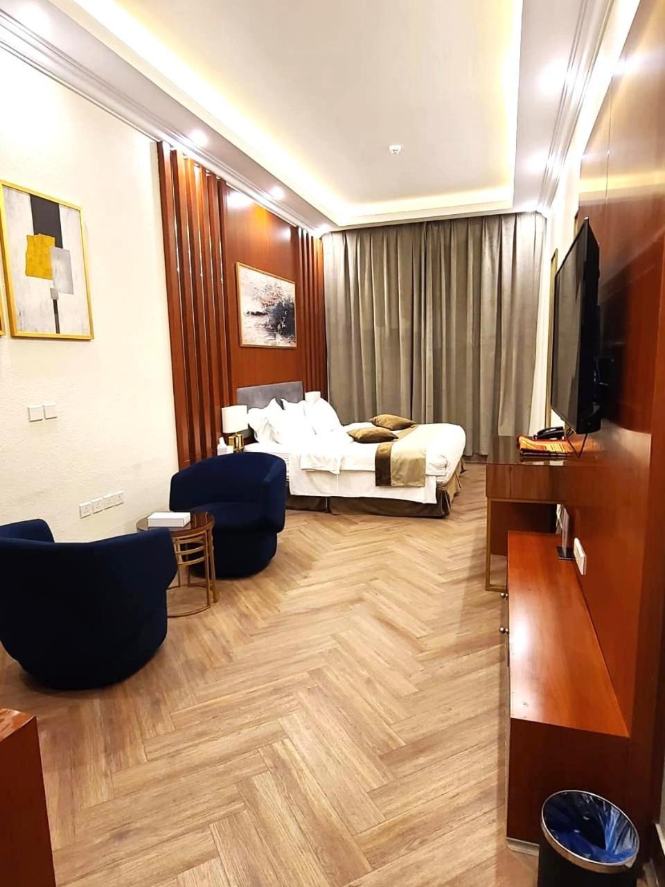 Smayah Hotel Riyadh Exterior photo