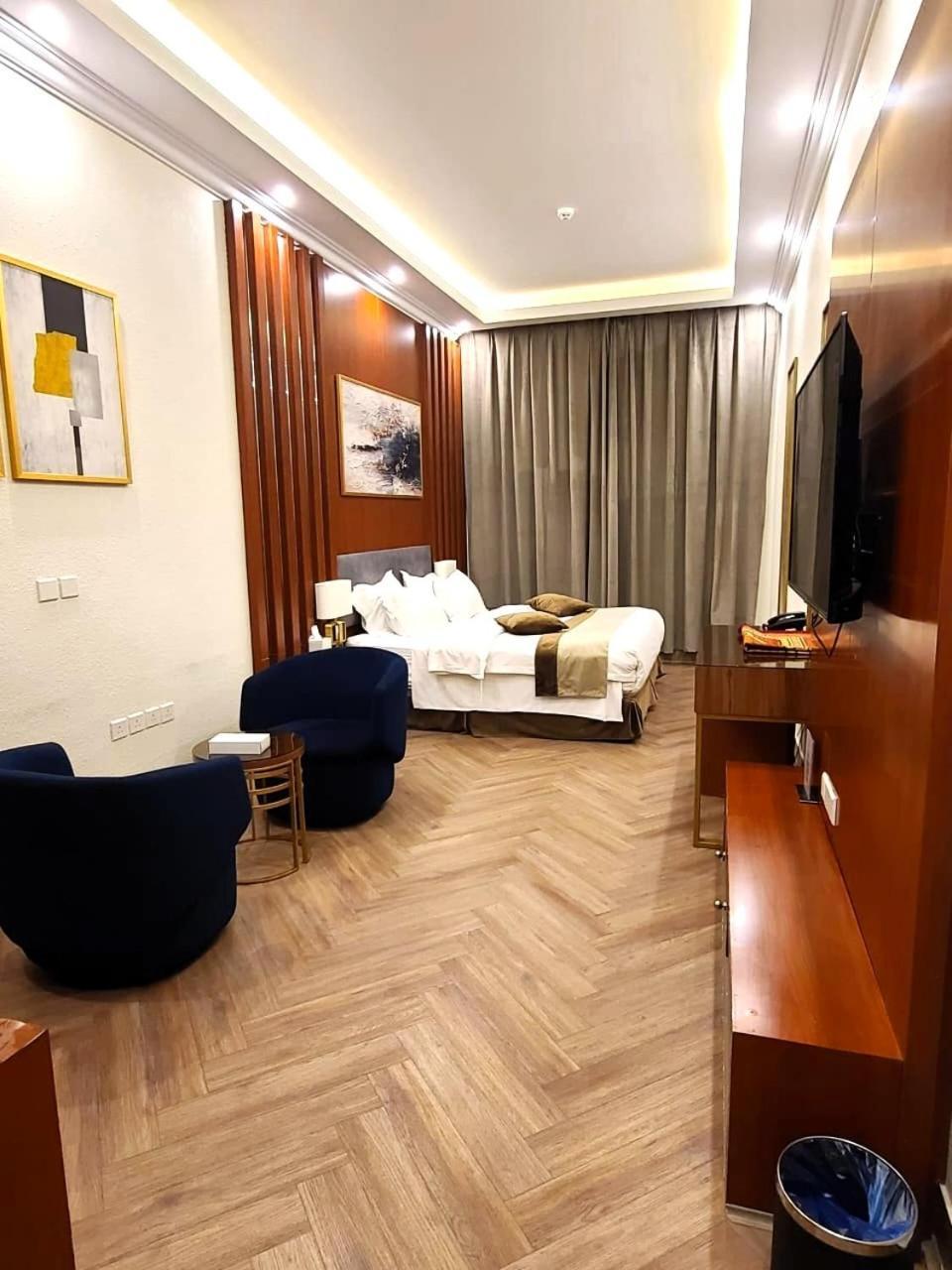 Smayah Hotel Riyadh Exterior photo